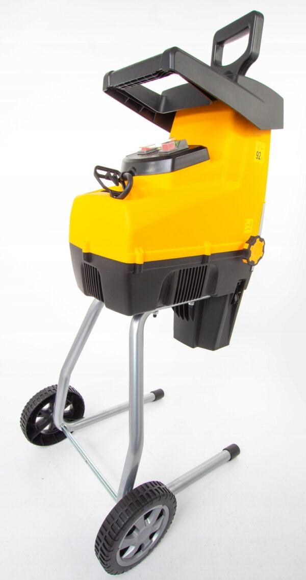 SAMOZASYSAJACY-ROZDRABNIACZ-ELEKTRYCZNY-REBAK-DO-GALEZI-WALCOWY-FREZOWY-PRO-Max-srednica-galezi-44-mm